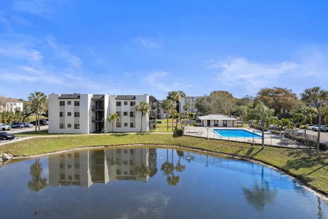 3710 N Pine Island Road 114, Sunrise, FL 33351