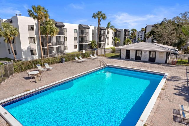 3710 N Pine Island Road 114, Sunrise, FL 33351