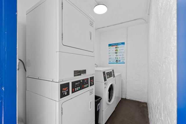 3710 N Pine Island Road 114, Sunrise, FL 33351