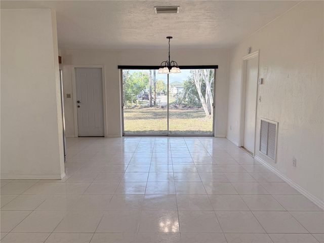 859 72ND AVENUE N, St Petersburg, FL 33702