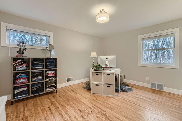 18215 19th Avenue N, Plymouth, MN 55447