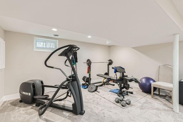 18215 19th Avenue N, Plymouth, MN 55447