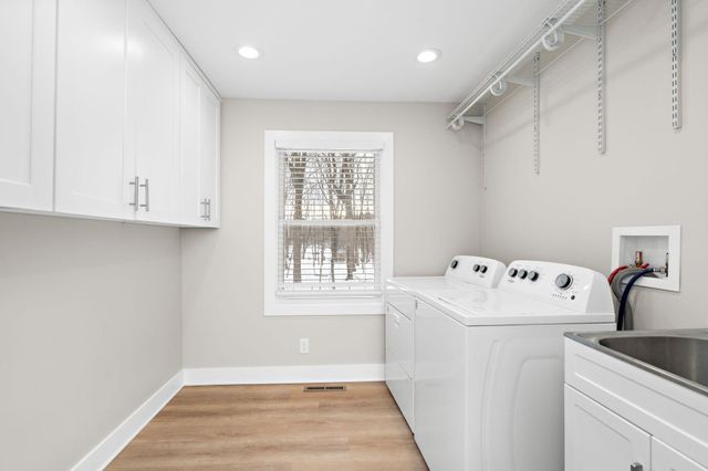 18215 19th Avenue N, Plymouth, MN 55447