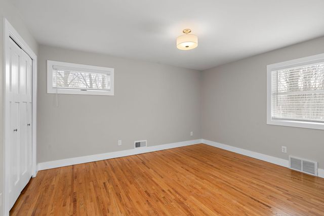 18215 19th Avenue N, Plymouth, MN 55447