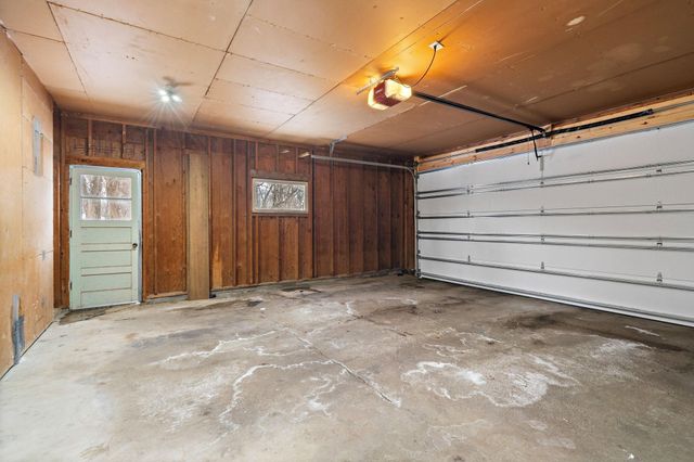 18215 19th Avenue N, Plymouth, MN 55447