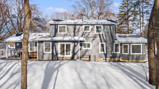 18215 19th Avenue N, Plymouth, MN 55447