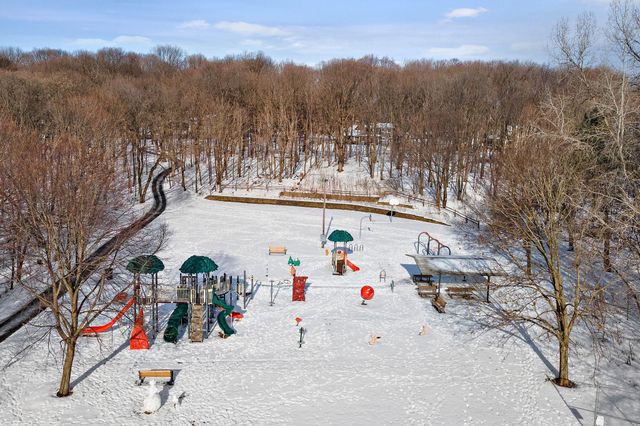 18215 19th Avenue N, Plymouth, MN 55447