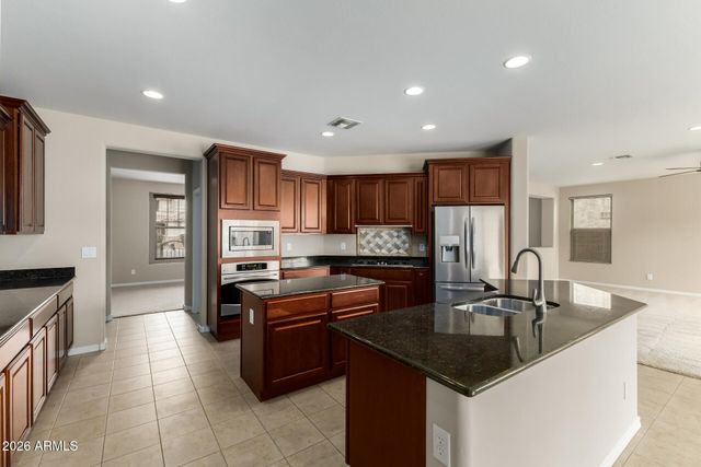 18115 W DIANA Avenue, Waddell, AZ 85355