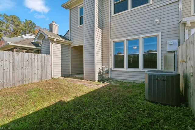 107 Monarch Glade, Yorktown, VA 23692