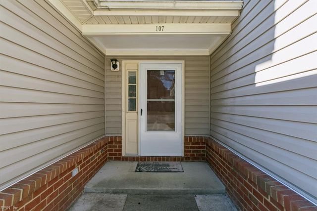 107 Monarch Glade, Yorktown, VA 23692