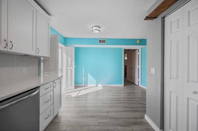 3486 Briar Bay Boulevard 101, West Palm Beach, FL 33411