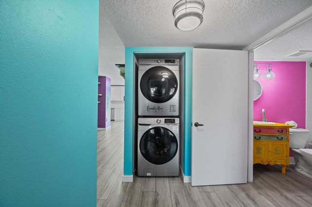 3486 Briar Bay Boulevard 101, West Palm Beach, FL 33411