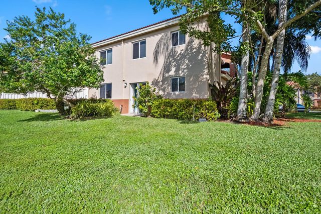 3486 Briar Bay Boulevard 101, West Palm Beach, FL 33411