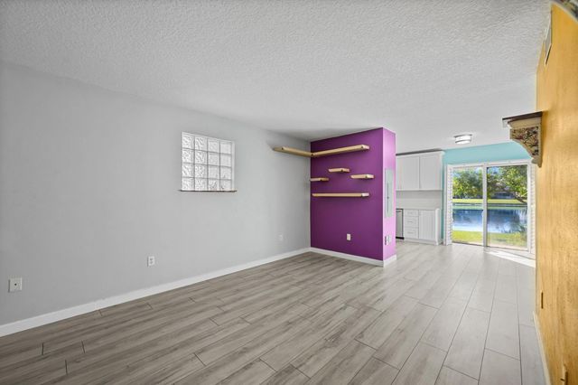 3486 Briar Bay Boulevard 101, West Palm Beach, FL 33411