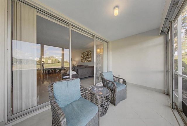 2701 S Palm Aire Drive 103, Pompano Beach, FL 33069