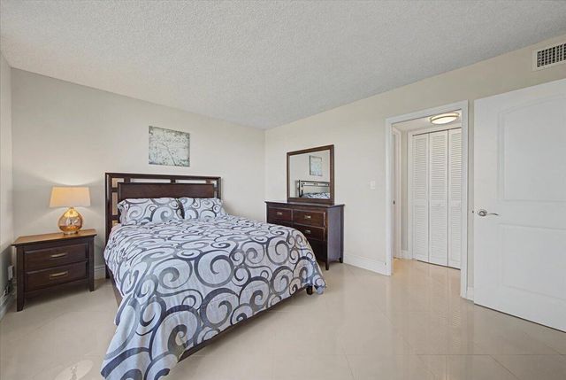 2701 S Palm Aire Drive 103, Pompano Beach, FL 33069