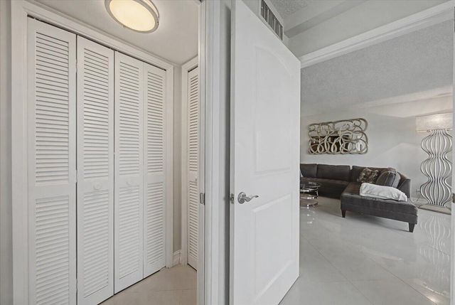 2701 S Palm Aire Drive 103, Pompano Beach, FL 33069