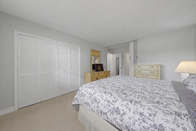 2701 S Palm Aire Drive 103, Pompano Beach, FL 33069