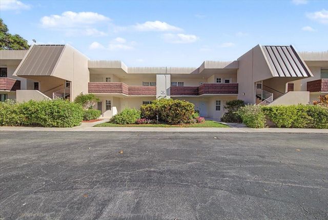 2701 S Palm Aire Drive 103, Pompano Beach, FL 33069