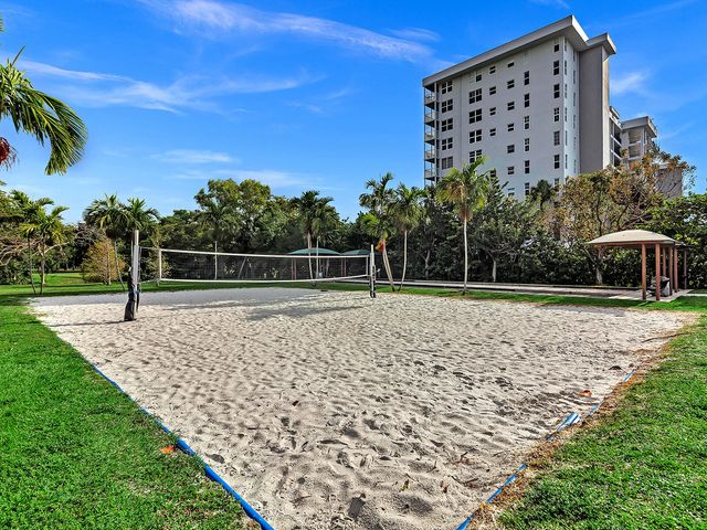 2701 S Palm Aire Drive 103, Pompano Beach, FL 33069