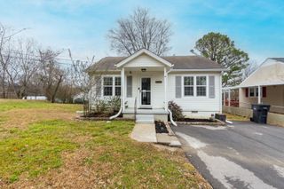 1899 Cherry St, Columbia, TN 38401
