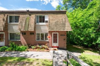 650 Robbins Ave 39, Dracut, MA 01826