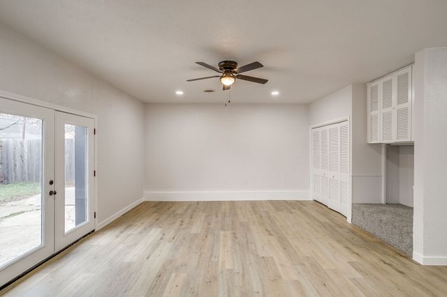 422 W Wilson Street, Cleburne, TX 76033