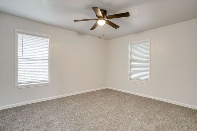 422 W Wilson Street, Cleburne, TX 76033