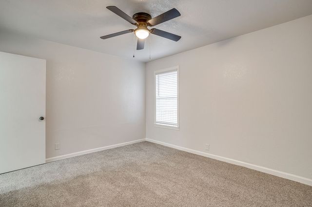 422 W Wilson Street, Cleburne, TX 76033