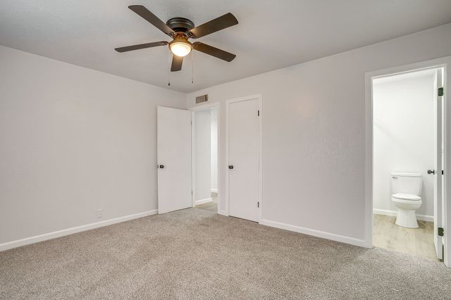 422 W Wilson Street, Cleburne, TX 76033