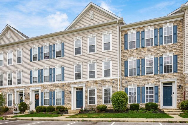 326 Silver Maple Drive, Blacklick, OH 43004