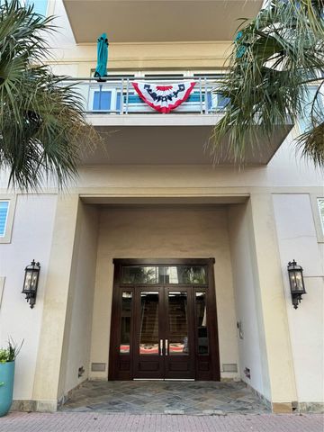 2208 Post Office Street 105, Galveston, TX 77550
