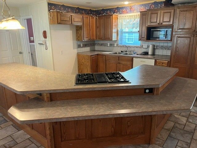 406 S Main Street, Euless, TX 76040