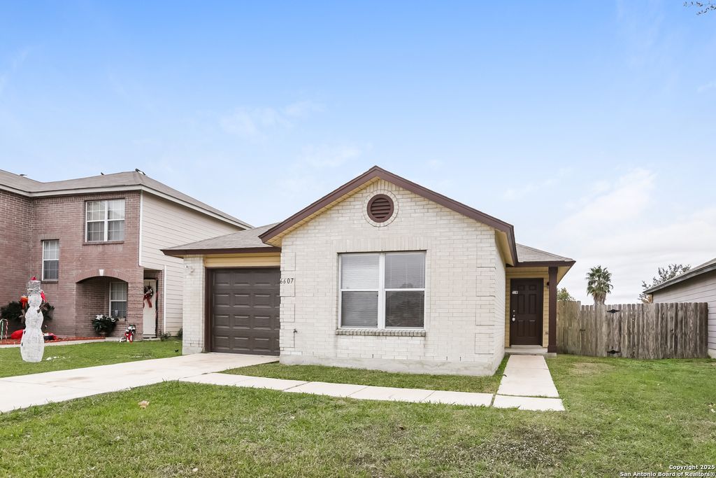 6607 Flatstone, Converse, TX 78109