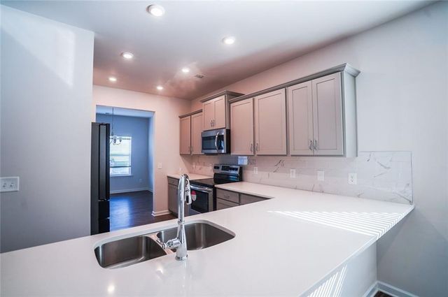 237 Sycamore Drive, Calhoun, GA 30701