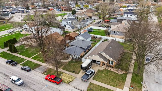 6140 W 99th Street, Oak Lawn, IL 60453