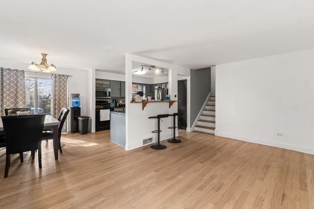 6140 W 99th Street, Oak Lawn, IL 60453