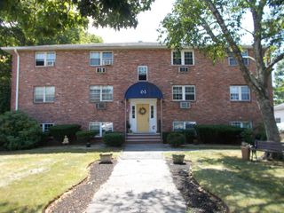 61 Storey Ave 2, Newburyport, MA 01950