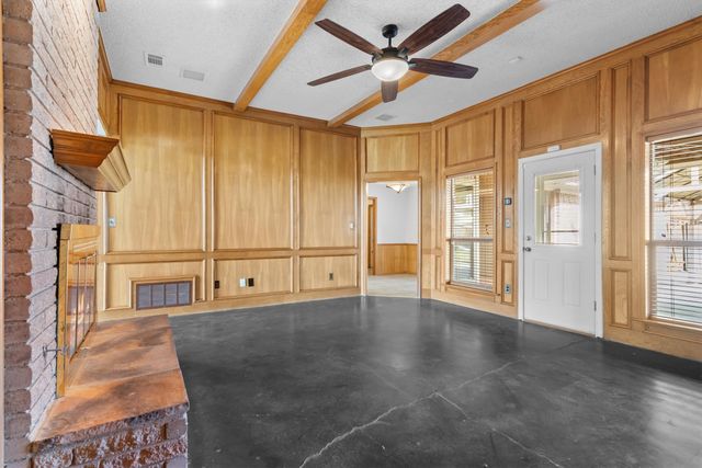 2315 Stone Glen Lane, Carrollton, TX 75007