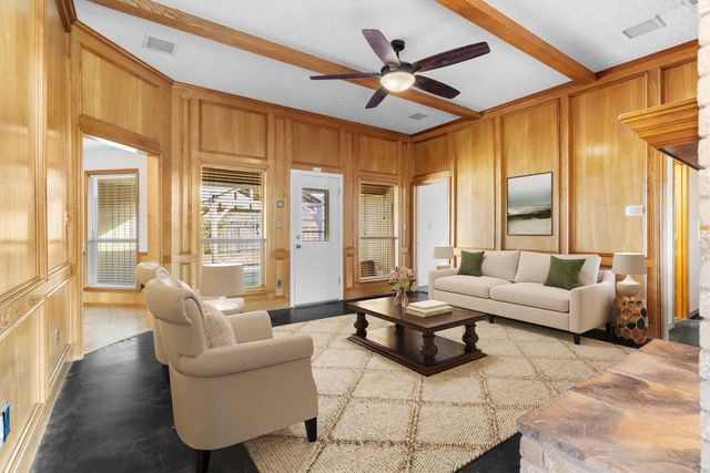 2315 Stone Glen Lane, Carrollton, TX 75007