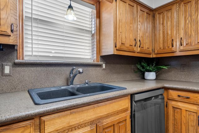 2315 Stone Glen Lane, Carrollton, TX 75007