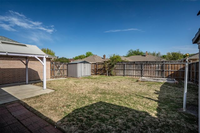 2315 Stone Glen Lane, Carrollton, TX 75007