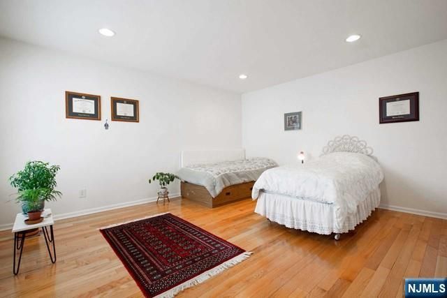 47 Mulberry Court, Paramus, NJ 07652