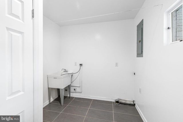 1090 ROZEL AVE, Southampton, PA 18966