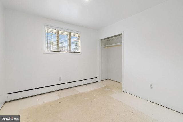 1090 ROZEL AVE, Southampton, PA 18966