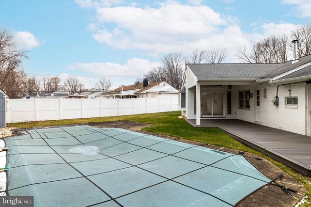 1090 ROZEL AVE, Southampton, PA 18966