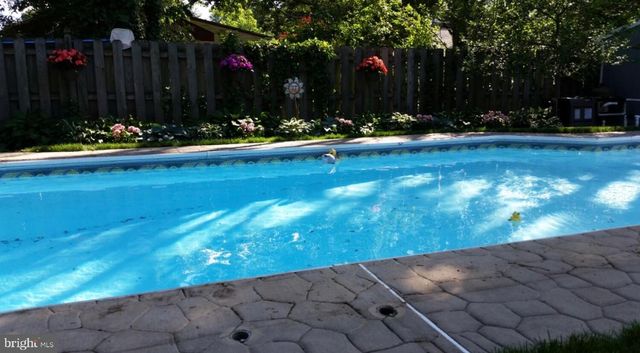 1090 ROZEL AVE, Southampton, PA 18966