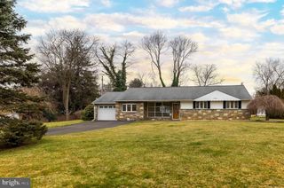 1090 ROZEL AVE, Southampton, PA 18966