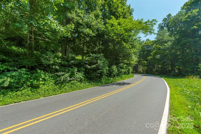 11 Roy Lane, Black Mountain, NC 28711