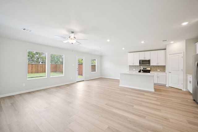 2207 Rannoch Street, Sherman, TX 75092